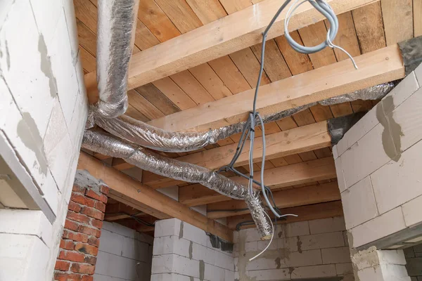 Instalação Sistema Aquecimento Tubos Aquecimento Casa Com Quente Colocação Fixação — Fotografia de Stock