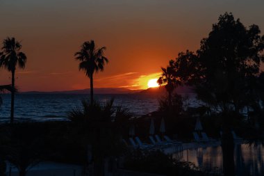 Bu, Türk Ege kıyılarında gün batımı..