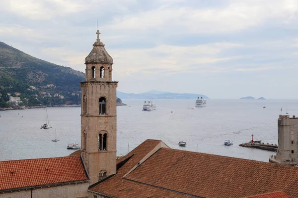 Dubrovnik Croatia Szeptember 2016 Ezek Tengeralattjárók Külső Útszakaszon Közel Falak — Stock Fotó