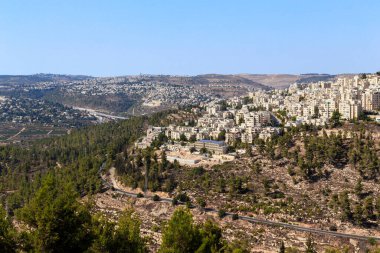 JERUSALEM, ISRAEL - 24 EYLÜL 2017: Bu şehrin doğu kesiminin modern bölgelerinin bir görüntüsü.