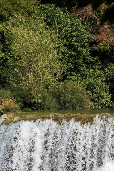 Questo Potente Ruscello Una Cascata Fluviale — Foto Stock