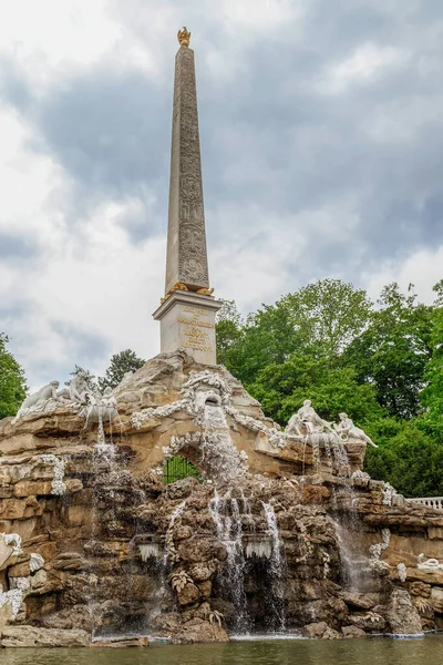 Vienna Austria May 2019 Obelisk Fountain Schonbrunn Palace Park — Stockfoto