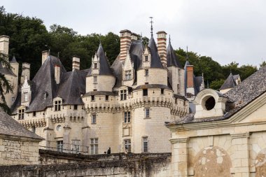 USSE, FRANCE - SEPTEMBER 7, 2019: Usse Şatosu (15. yüzyıl) Loire Vadisi 'nde bulunan ve Uyuyan Güzel Kalesi lakaplı bir ortaçağ binasıdır..