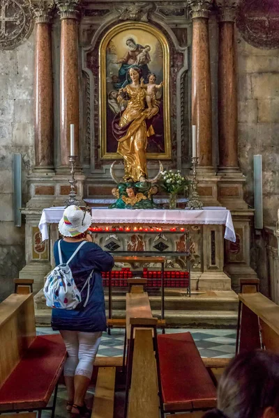 Sibenik Croatia September 2016 Altar Chapel Our Lady Carmelites Interior — Fotografia de Stock