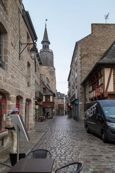 Dinan Frankrijk September 2019 Dit Middeleeuwse Orloge Street Klokkentoren Een — Stockfoto