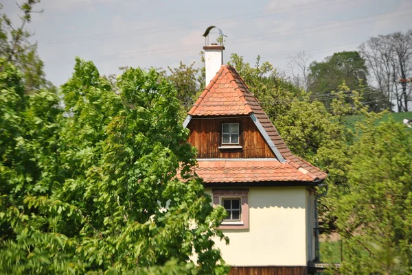 Небольшой Домик Деревне — стоковое фото