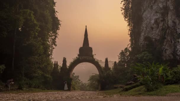 Surat Thani Thaiföld 2022 Április Temple Gate Khao Nai Luang — Stock videók