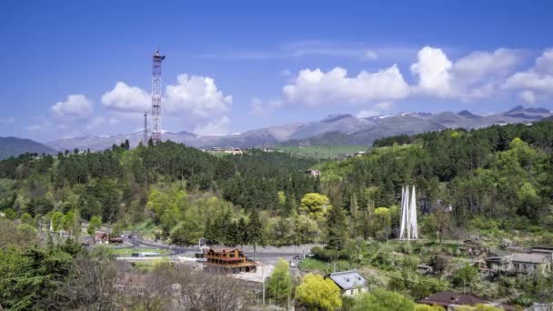 Dilijan Armenien April 2022 Schöne Wolkenbildung Über Der Stadt Dilijan — Stockvideo