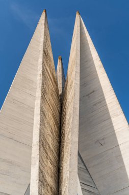 Dilijan, Ermenistan - 27 Nisan 2022 - Dilijan 'daki Sovyet Ermenistan' ın 50. yıldönümü anıtı