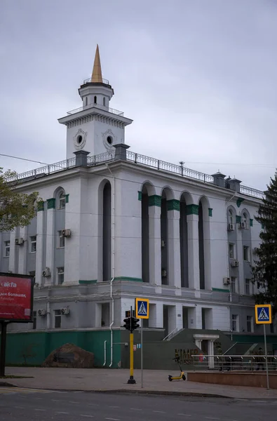 Stará Budova Stylu Stalinské Říše Almaty — Stock fotografie