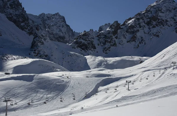 Chimbulak Χιονοδρομικό Κέντρο Κοντά Στην Πόλη Της Almaty — Φωτογραφία Αρχείου