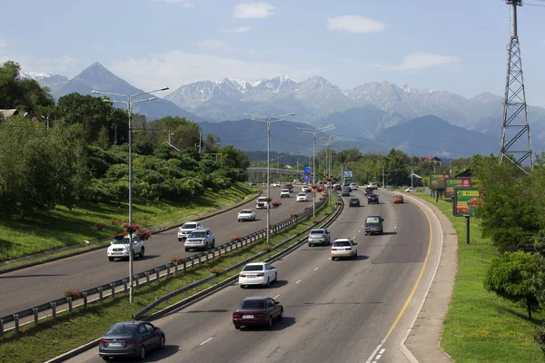 Almaty Halka Yolu, Kazakistan Cumhuriyeti.