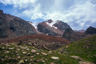 Chimbulak, Almaty 'de kayak merkezi. Yaz. Kazakistan Cumhuriyeti.
