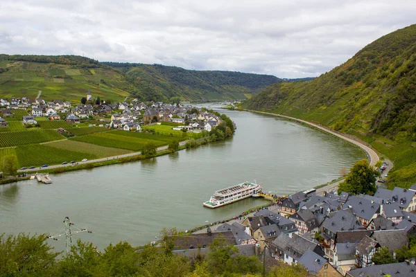 Moselle Vadisi Nin Üzüm Bağları Moselle Nehri Ellenz Poltersdorf Köyleri — Stok fotoğraf