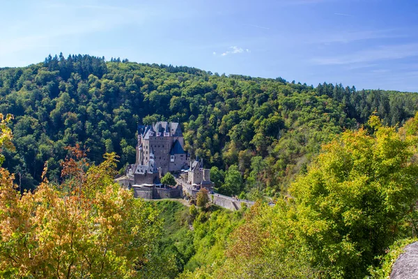 Замок Ельц Гот Розташований Пагорбі Долині Мозель Німеччина — стокове фото