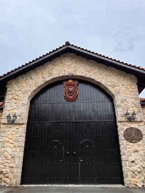 Bilinmeyene açılan kapı