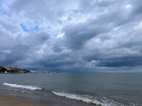 Yağmurdan önce Karadeniz