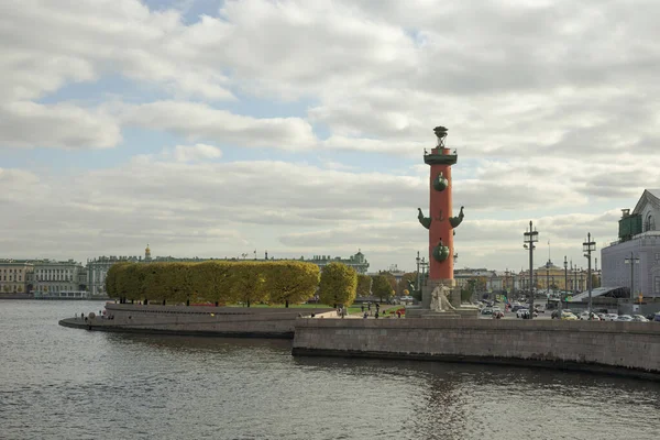 Rostral Column Spit Van Vasilievsky Island Sint Petersburg Rusland — Stockfoto