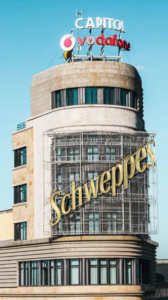 İspanya Madrid 'deki Iconic Schweppes Binası