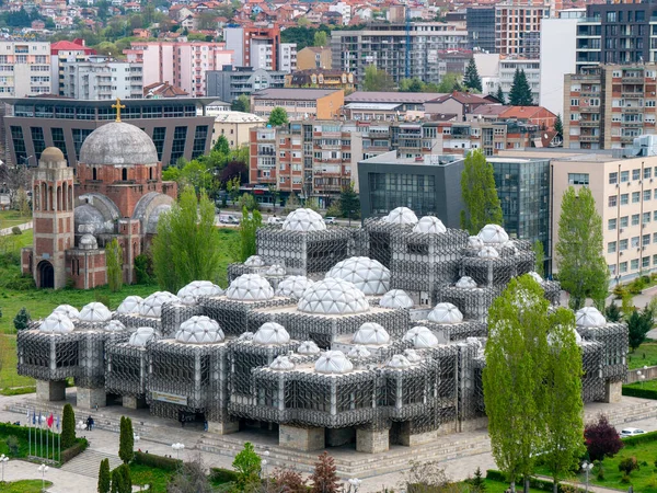 Kosova Ulusal Kütüphanesi, Priştine ve Terk Edilmiş Ortodoks Kilisesi