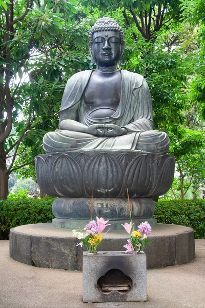 Tokió Japán 2009 Július Buddha Szobor Sensoji Templom Komplexumban Asakusában — Stock Fotó