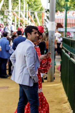 Seville, İspanya - 09 Mayıs 2019: Nisan Fuarı (Feria de Abril), Sevilla Fuarı (Feria de Sevilla), Endülüs, İspanya