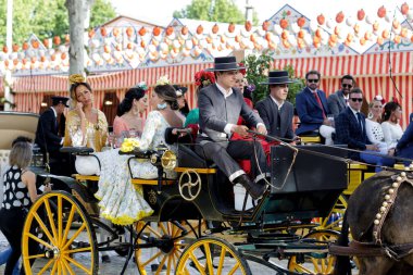 Seville, İspanya - 09 Mayıs 2019: Nisan Fuarı (Feria de Abril), Sevilla Fuarı (Feria de Sevilla), Endülüs, İspanya