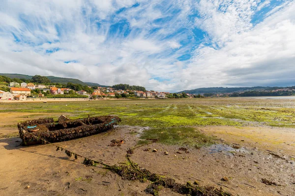 Combarro 'nun balıkçı köyü. Galiçya 'da turizm. İspanya 'nın en güzel yerleri..