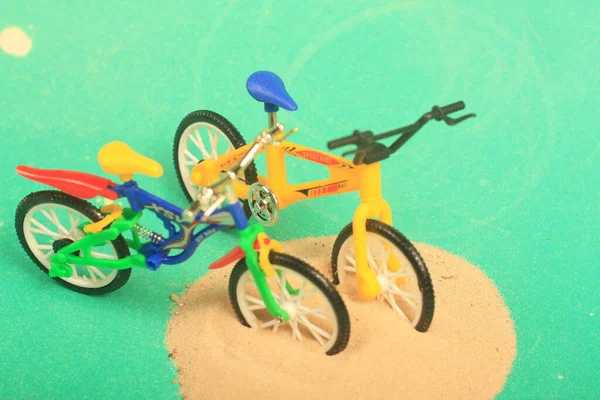 Jouet Vélo Sur Fond Vert Balade Fun Enfants Vélo Jouet — Photo