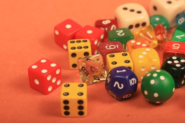 Dices Cassino kumar bahsi Matematik öğrenme oyunu