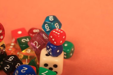 Dices Cassino kumar bahsi Matematik öğrenme oyunu