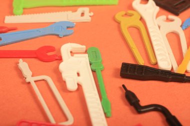 Onarım ve inşaat için araç gereç.