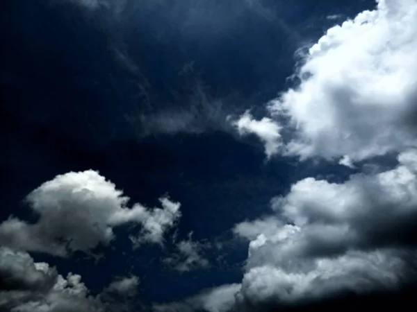Nubes Oscuras Cielo —  Fotos de Stock