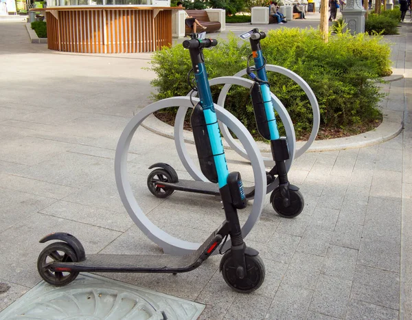 Sevastopol Krim September 2020 Parkeerplaats Voor Verhuur Elektrische Scooters Sevastopol — Stockfoto