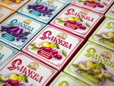 Tula, Rusya - 3 Ocak 2021: Çeşitli türde meyve inciri (smokva)