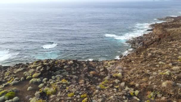 Drone Shot Beautiful Cliff Coast Volcanic Island Hierro Black Rock — стоковое видео