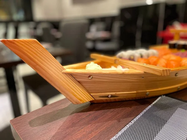 Bateau Sushi Restaurant Chinois — Photo