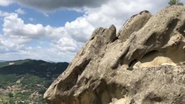 Lucanian Dolomitlerinin kısa bir özeti