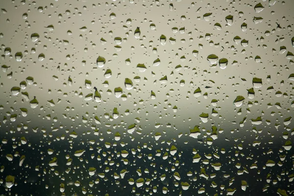 Gotas Agua Una Ventana Fotografiada Día Lluvioso Estas Gotas Lluvia —  Fotos de Stock