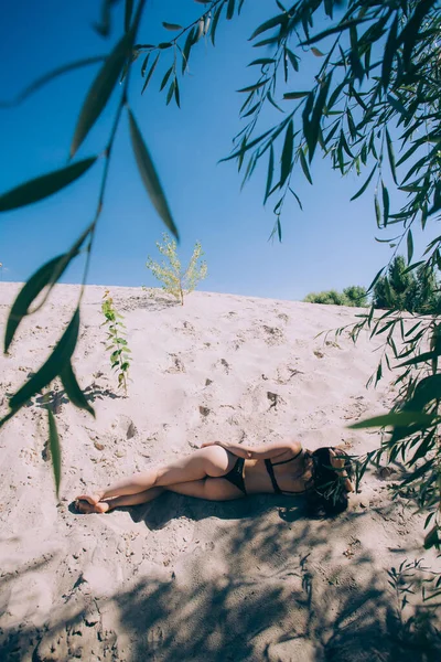 Art Work Girl Black Bathing Suit Lies Sand Trees Sunny — Foto de Stock