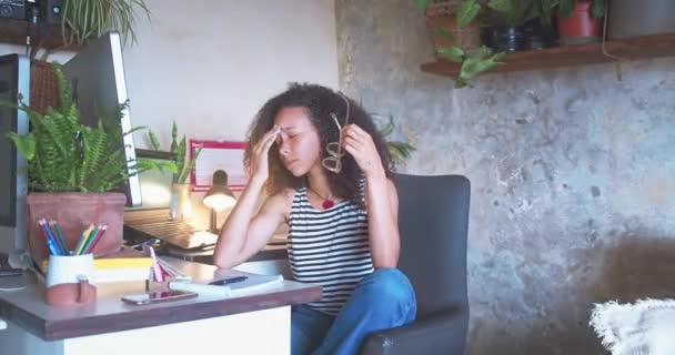 Shot Attractive Young African Woman Sitting Alone Feeling Stressed While — Stock Video