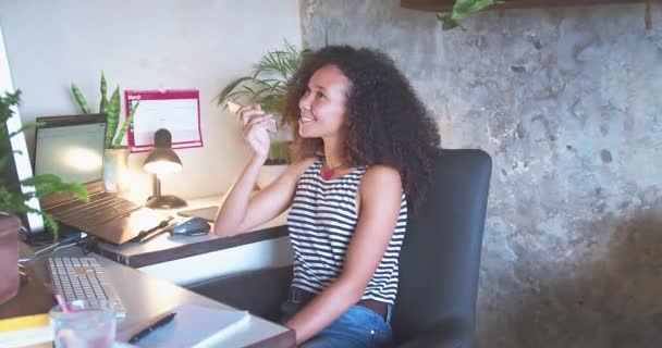 Shot Attractive Young African Woman Sitting Alone Using Technology While — Vídeo de Stock
