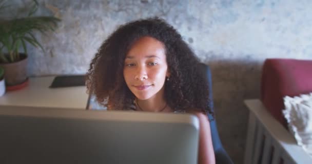 Shot Attractive Young African Woman Sitting Alone Using Her Computer — Wideo stockowe