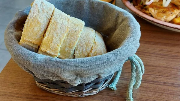 Mediterraans Eten Gezond Voedsel Geroosterde Bruschetta Krokant Brood Met Kaas — Stockfoto
