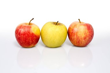 three delicious apples photography made in photography studio