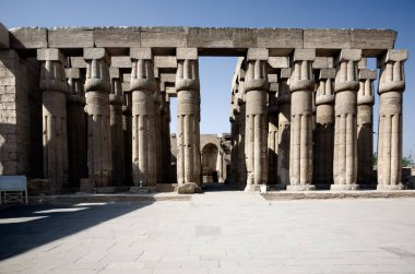 Mısır 'daki Luxor Tapınağının İçi