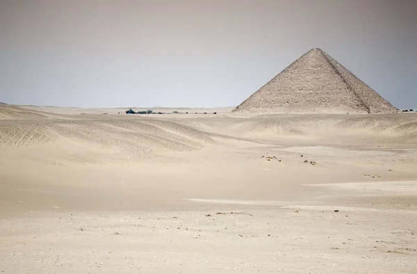 Egyptian Pyramid Desert Foreground —  Fotos de Stock