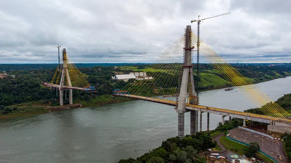 Uluslararası Entegrasyon Köprüsü inşaatı - Brezilya x Paraguay - Haziran 07, 2022. Yüksek kalite fotoğraf