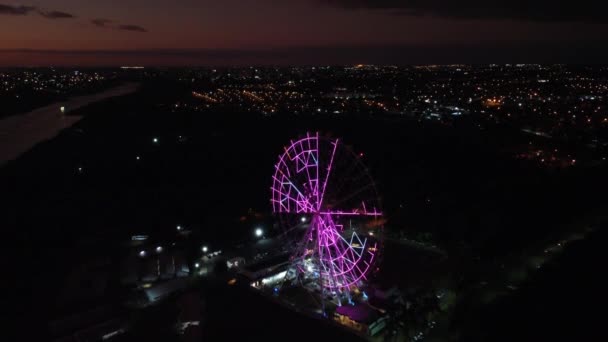 Aydınlatılmış Dönme Dolabın Renkli Manzarası Foz Iguacu Parana Brezilya Yüksek — Stok video