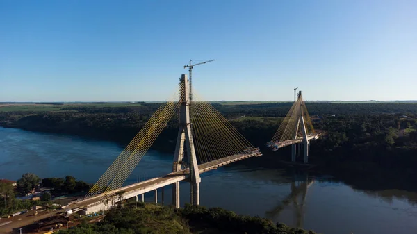Uluslararası Entegrasyon Köprüsü inşaatı - Brezilya x Paraguay - 29 Haziran 2022. Yüksek kalite fotoğraf